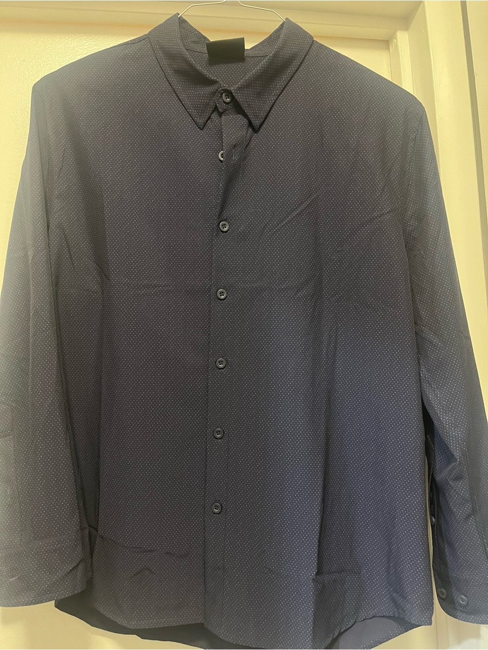 Under 5’10 warp stretch button down navy pindot medium NWT